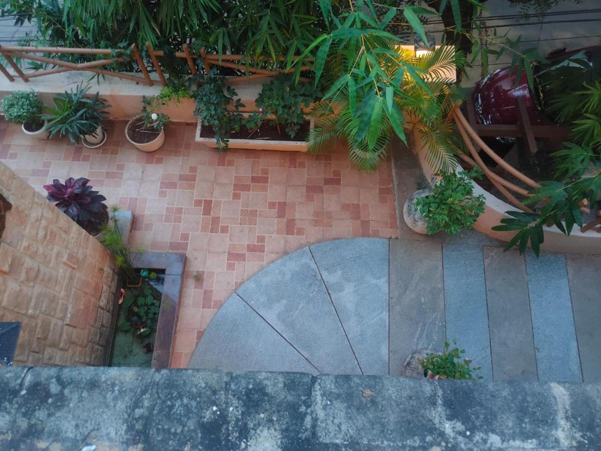Nomads Nest Hostel Hajdarabad Zewnętrze zdjęcie