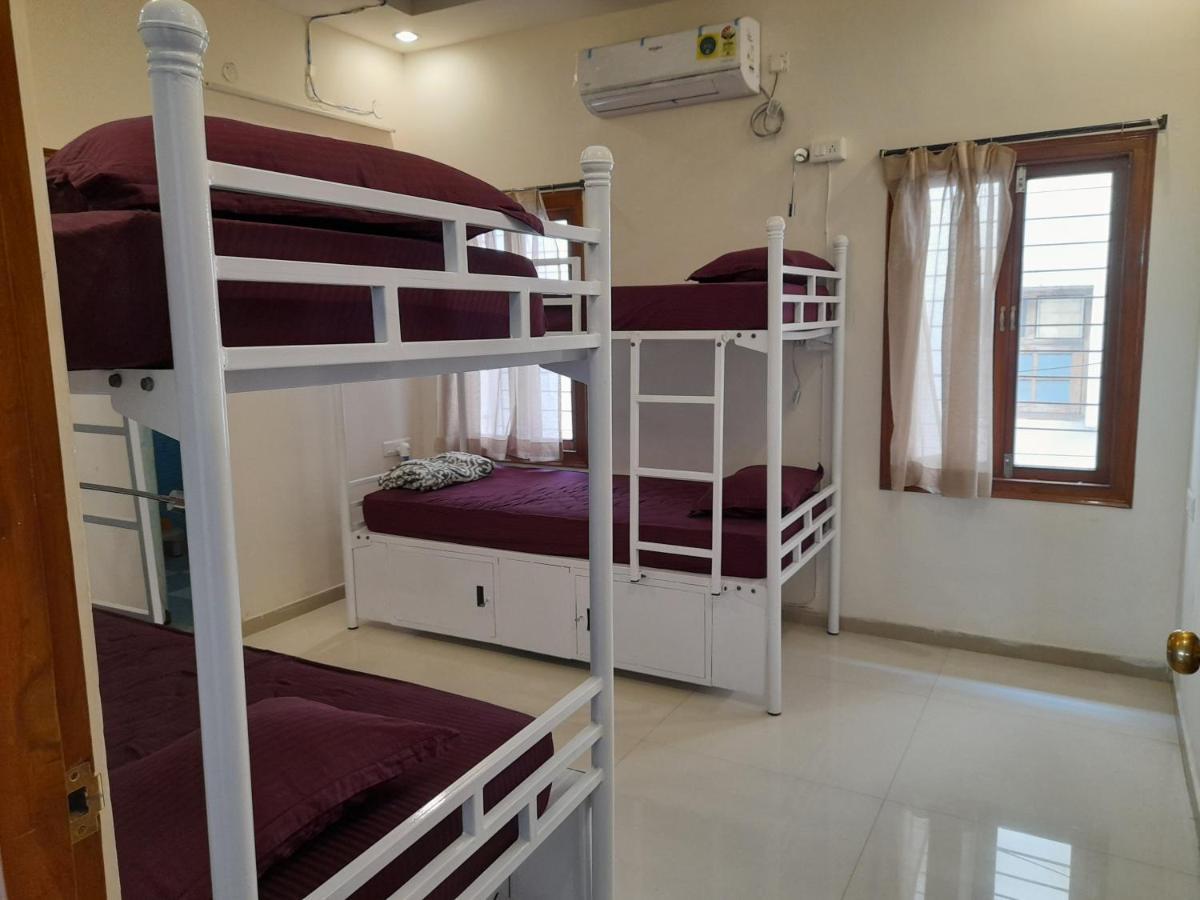 Nomads Nest Hostel Hajdarabad Pokój zdjęcie