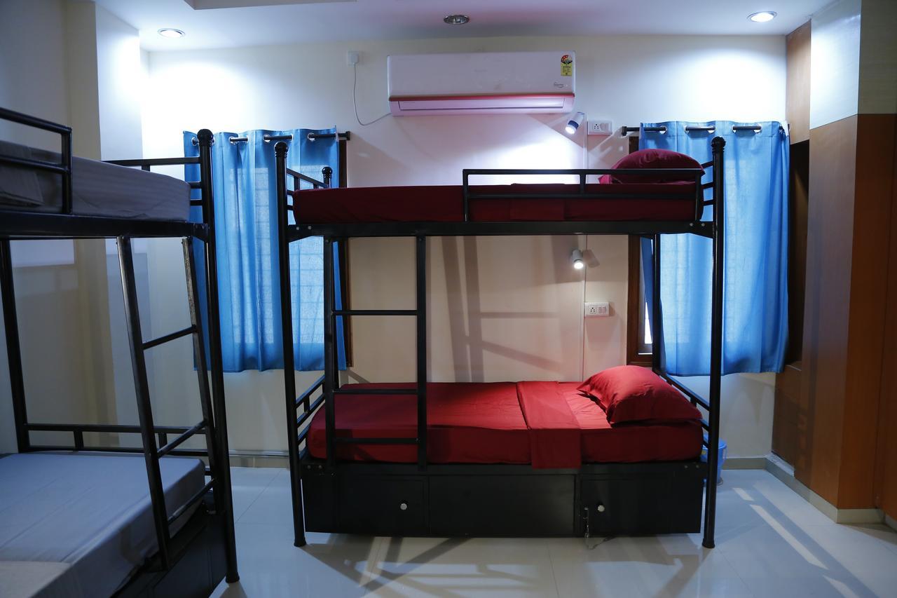 Nomads Nest Hostel Hajdarabad Zewnętrze zdjęcie